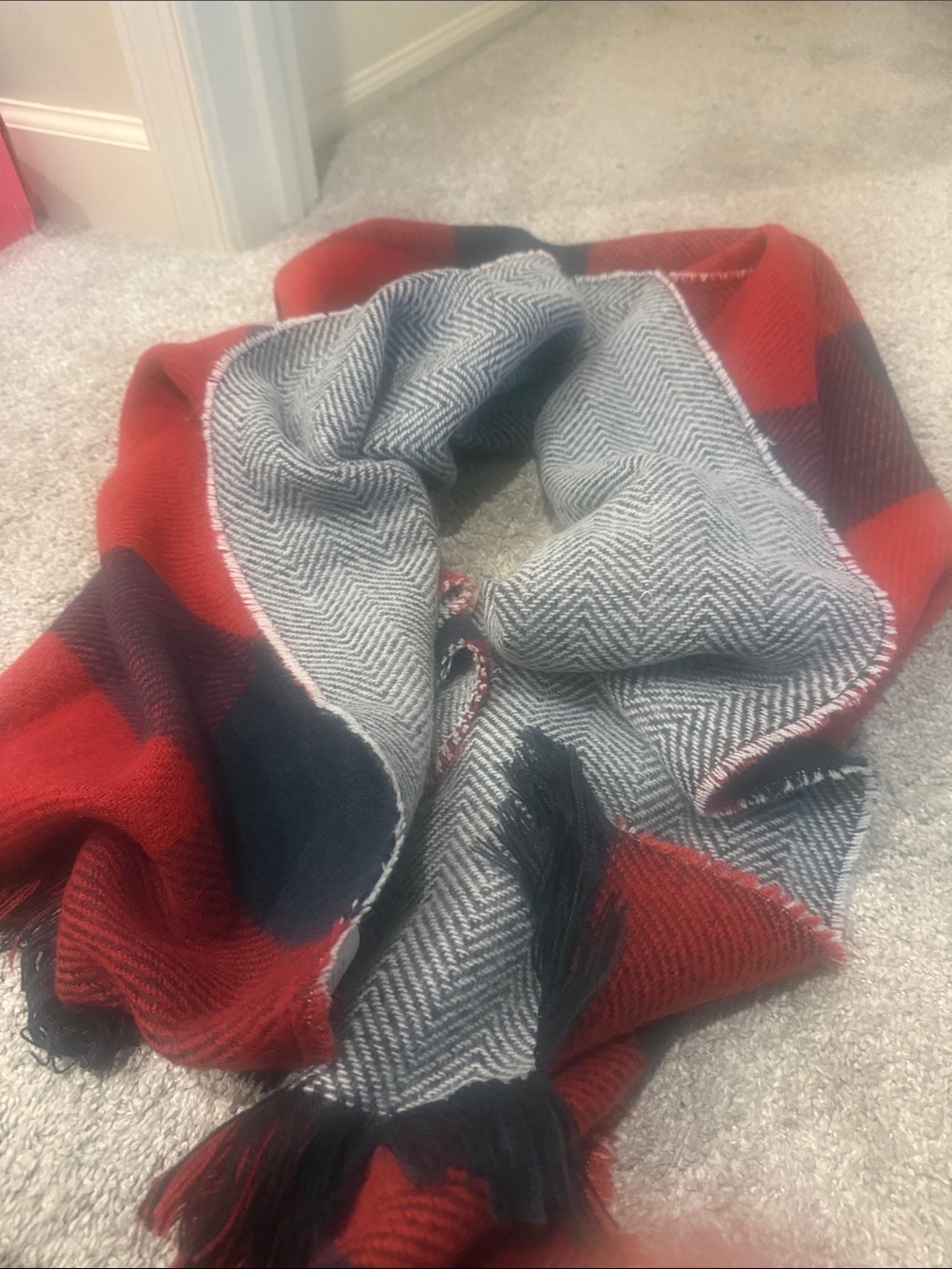 Reversible Red & Gray Plaid Women's Scarf - Unbranded